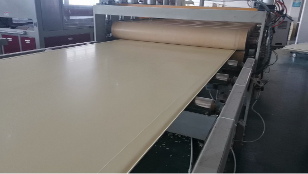 浙江海鹽某實(shí)心墻板廠使用墻板專用鈣鋅穩(wěn)定劑、PVC助劑等